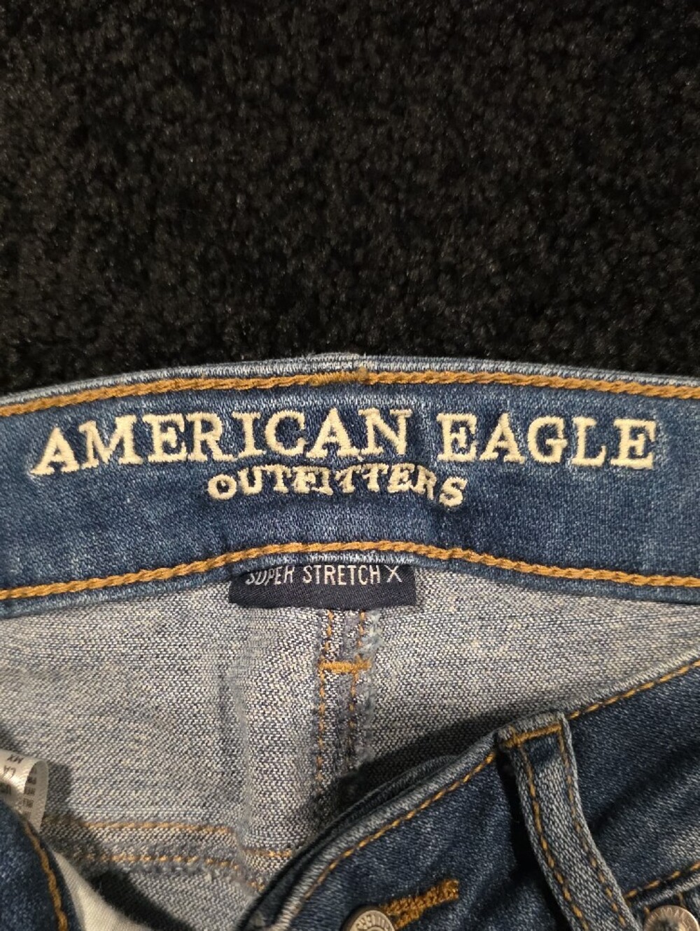 American Eagle Outfitters Light Blue High-Rise Crop Flare Button-Fly Jeans - Picture 2 of 4